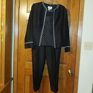Adrianna Papell Women's 3pc Pants Suit